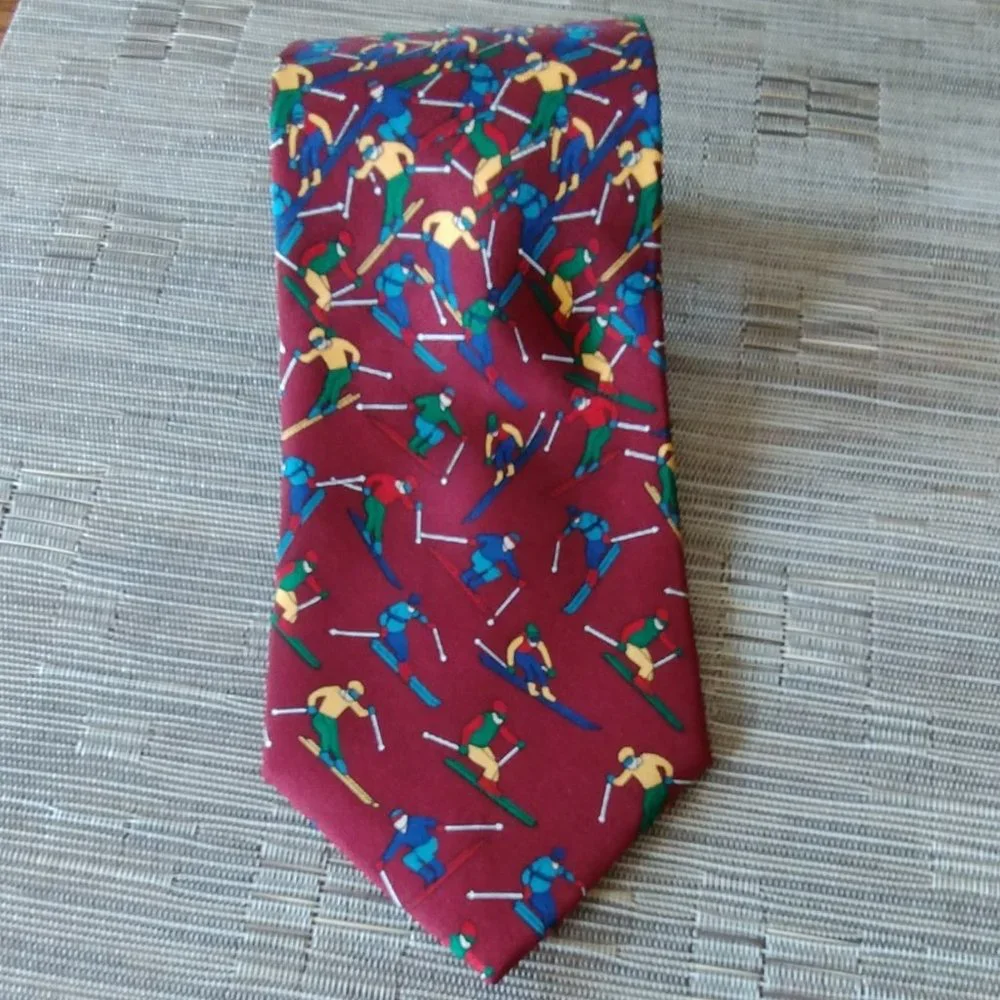 Skiing Tie 100% silk Made in the USA NWT